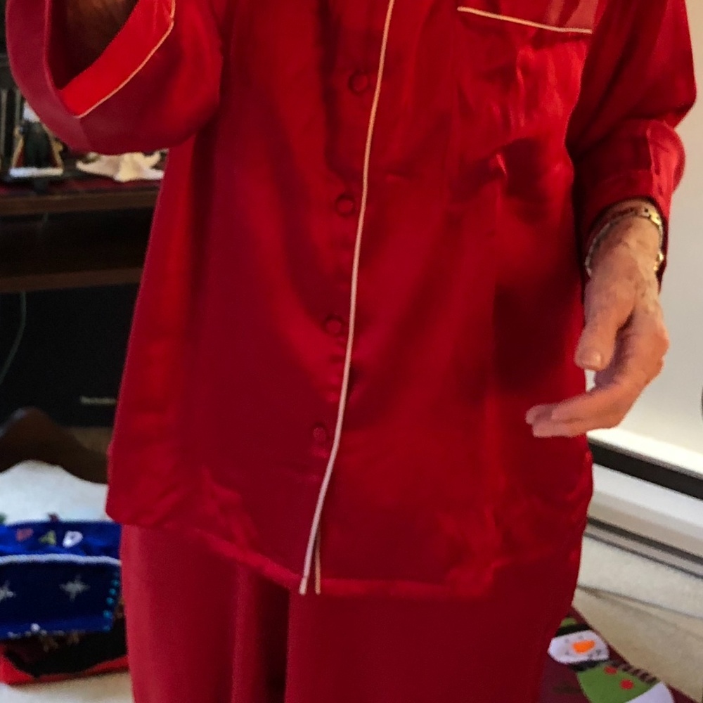 100% Pure Mulberry Silk Pyjamas (Top and Pants) 2X